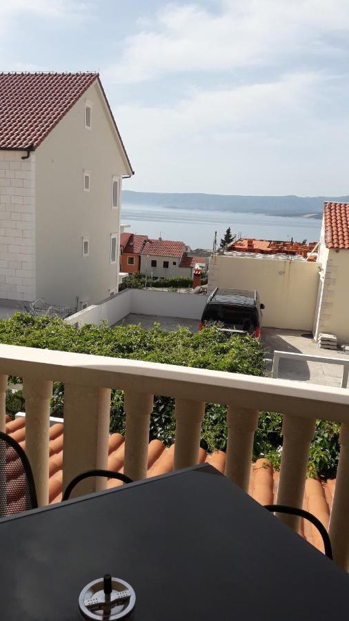 Apartmani Roberta Bol Exterior foto