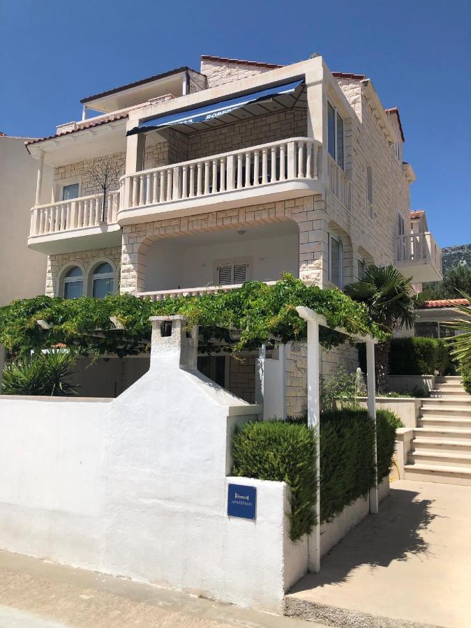 Apartmani Roberta Bol Exterior foto