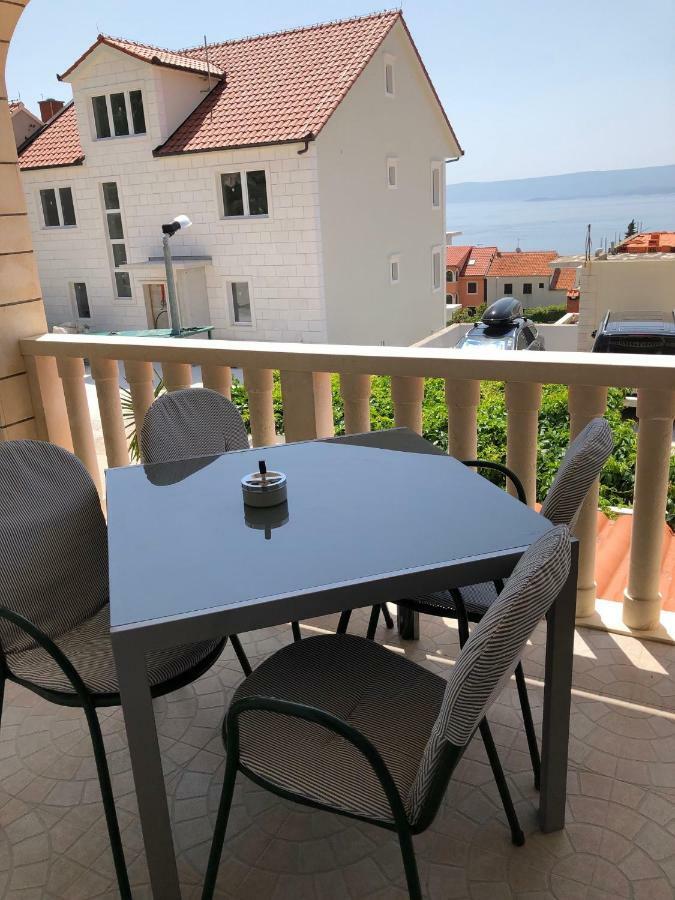 Apartmani Roberta Bol Exterior foto